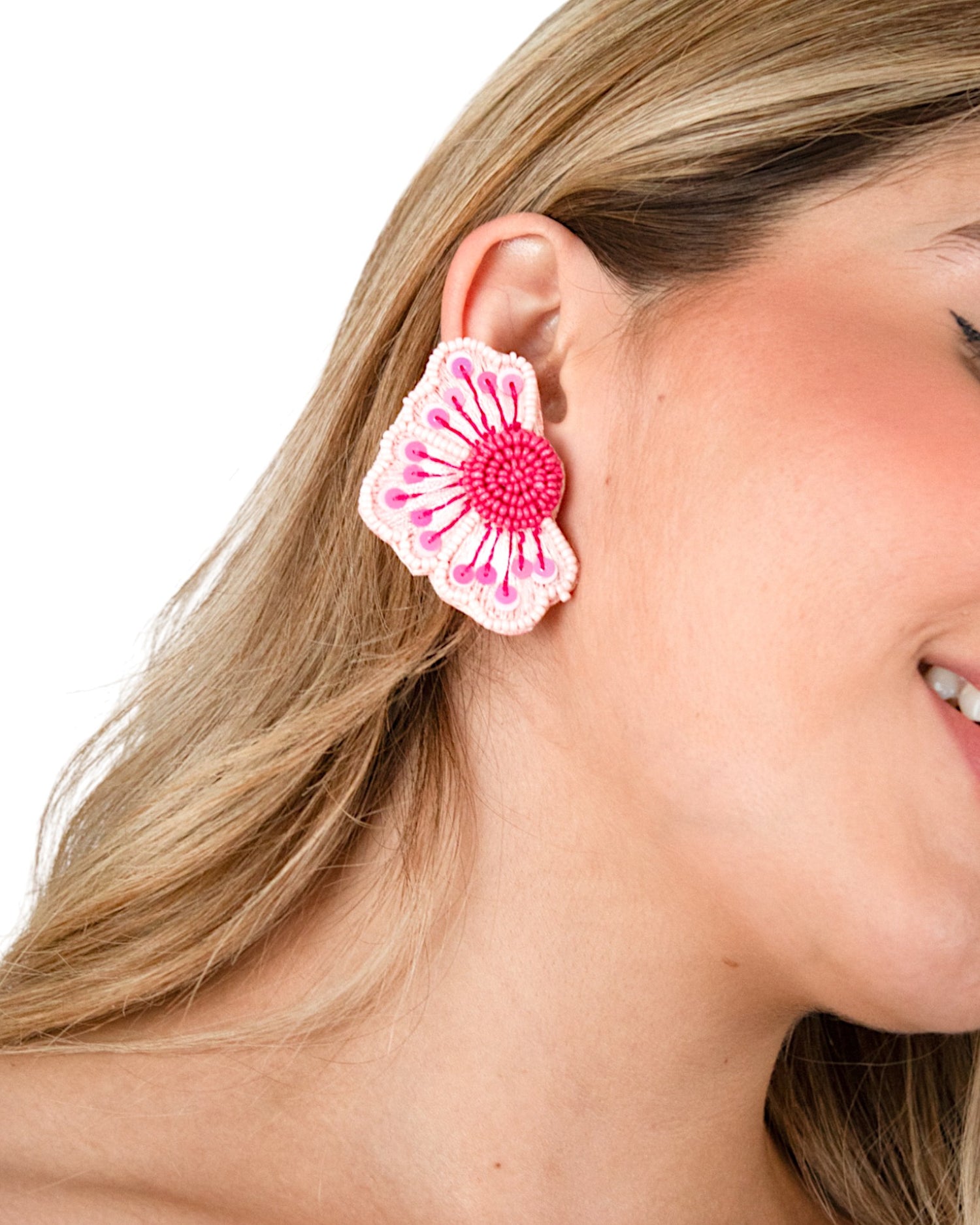 Aretes artesanales flor rosa